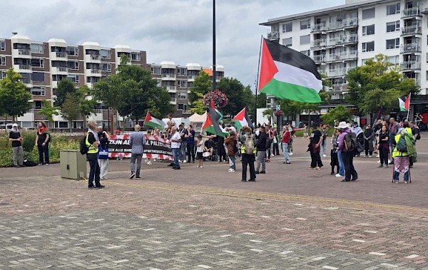 Pro-Palestina demonstratie vanaf de Markt naar Fokker