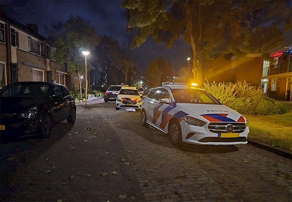 Vechtpartij op straat in de Cremerstraat