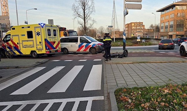 Fatbike botst tegen auto op rotonde Veerweg/Keijzerweg