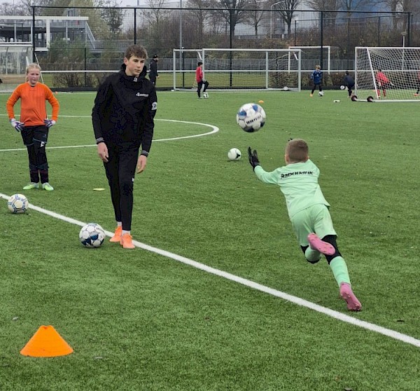 Opnieuw geslaagde keepersclinic bij VV Papendrecht
