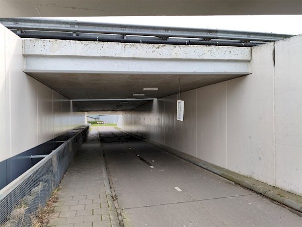 Lichtbak fietstunnel N3 gesloopt