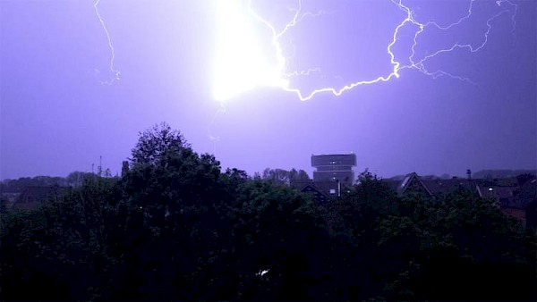 Prachtige foto's van onweer in Papendrecht