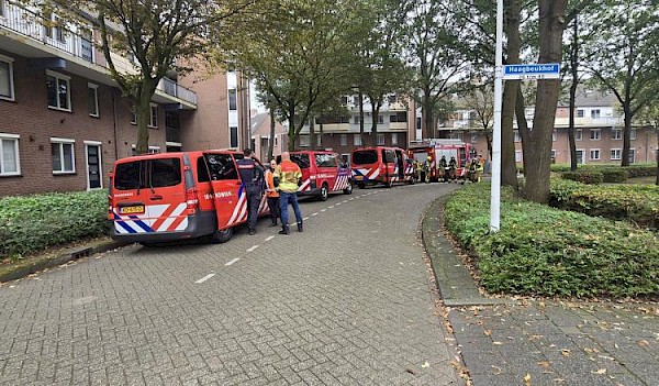 Brandweer ingezet na sterke lucht in woning aan Haagbeukhof