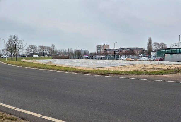 Fokker legt 80 tijdelijke parkeerplaatsen aan