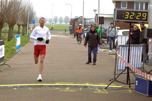 Roy Hoornweg winnaar Polderloop