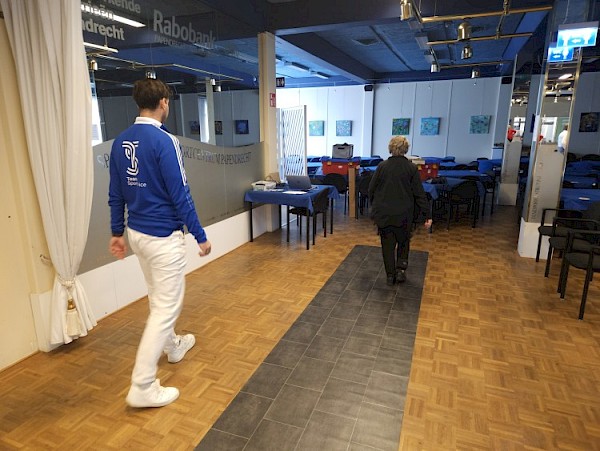 Bewoners van Kraaihoek stellen hun fitheid op de proef tijdens de Fit Test