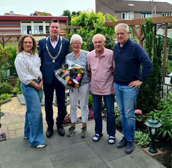 Echtpaar Verhoef 60 jaar getrouwd